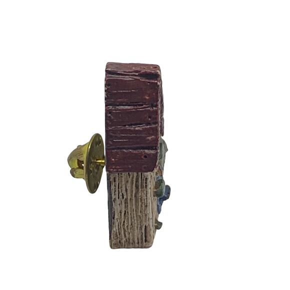 Blue & White Double Bird House Collectible Lapel Pin vintage style - Picture 4 of 8